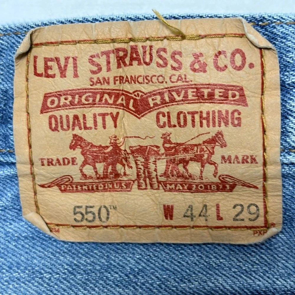 Levis 550 Relaxed Fit Tapered‎ Leg Jeans Mens 44x29 Light Wash Blue Denim